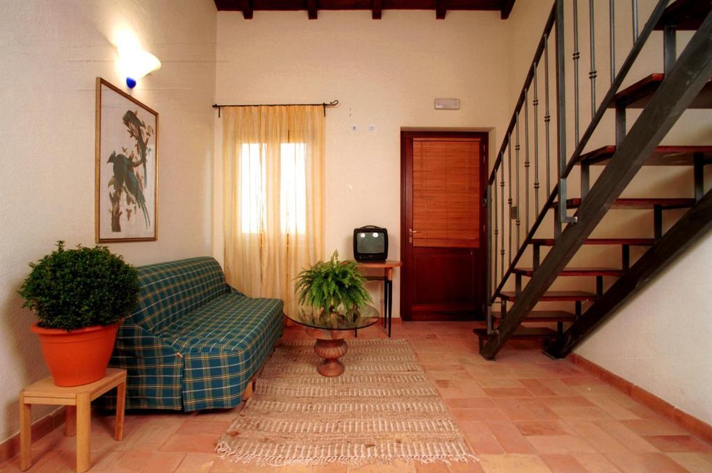 Agriturismo Lecanfore Guest House Castel di Leva Cameră foto